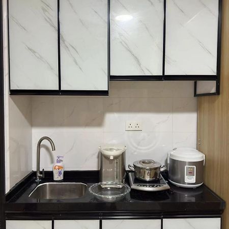 Waveflo Hostel 浪花青旅 香港 エクステリア 写真