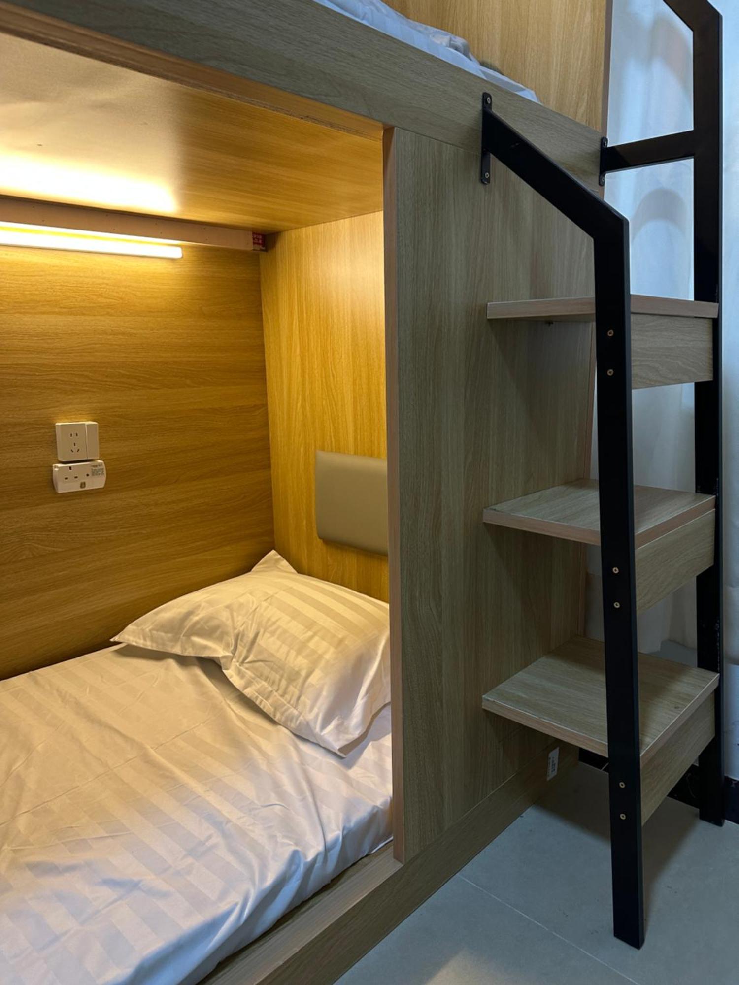 Waveflo Hostel 浪花青旅 香港 エクステリア 写真